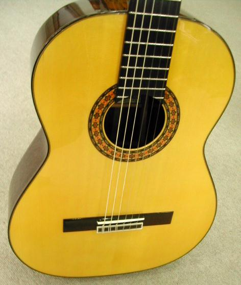 クラシックギター マヌエル・フェルナンデス mf-55s - オワリヤ楽器